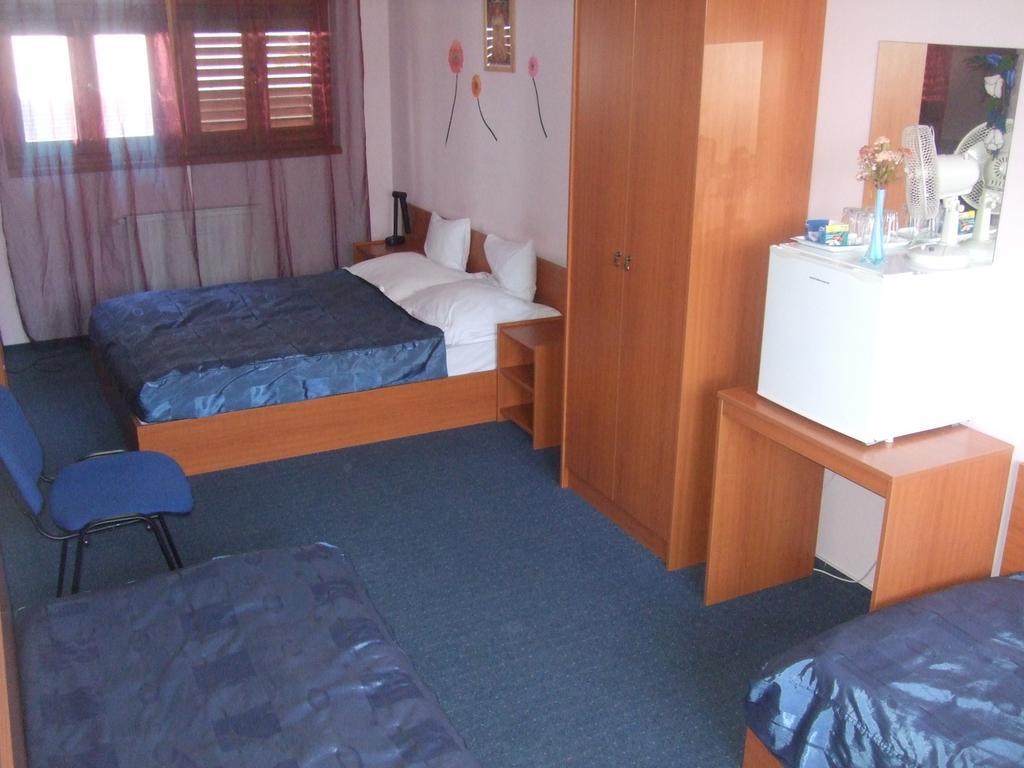 Timarhaz Panzio B&B