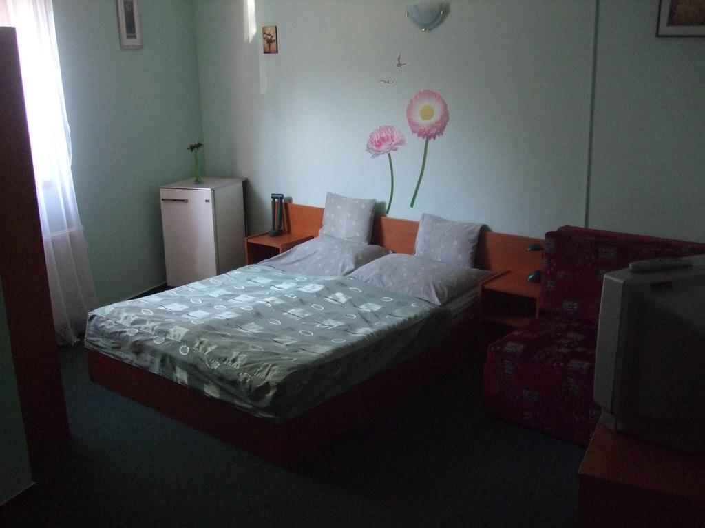 Timarhaz Panzio B&B *