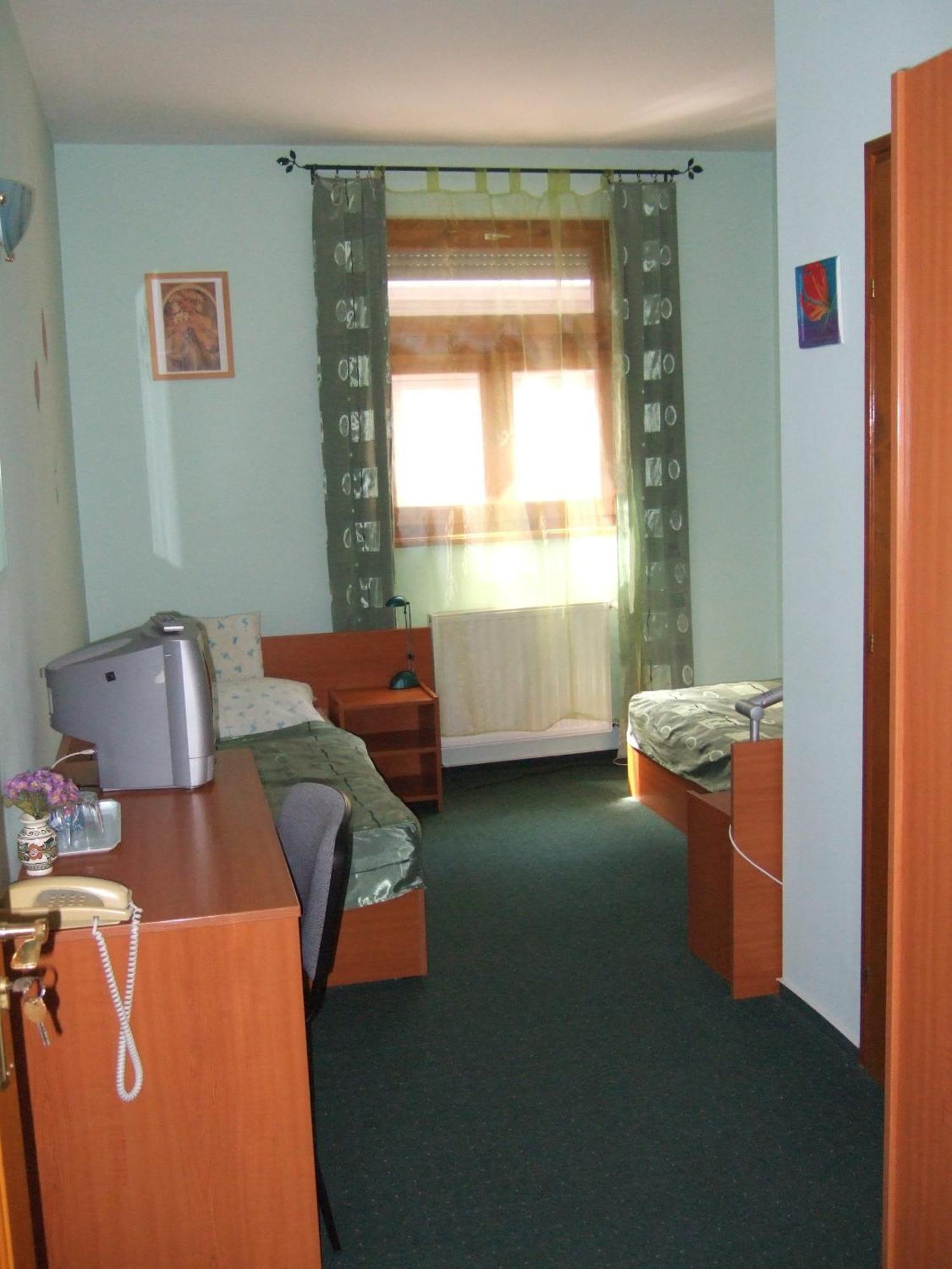 Timarhaz Panzio B&B Seghedin